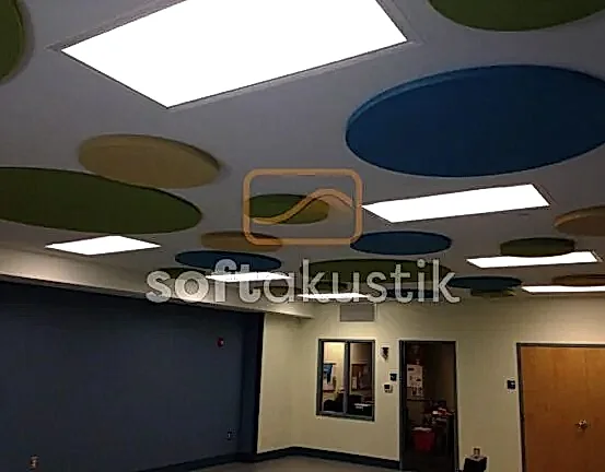 cam-yunu-dolgulu-kumas-kapli-panel-restoran-ve-kafeler