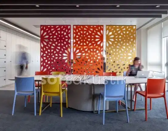 akustik-kece-perde-kutuphaneler