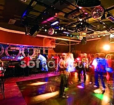 bar-akustigi-ve-muzik-sistemi-ayarlari