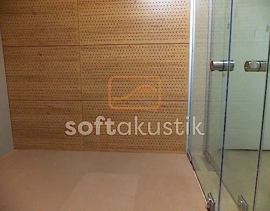 delikli-akustik-ahsap-panel-ev-dekorasyonu