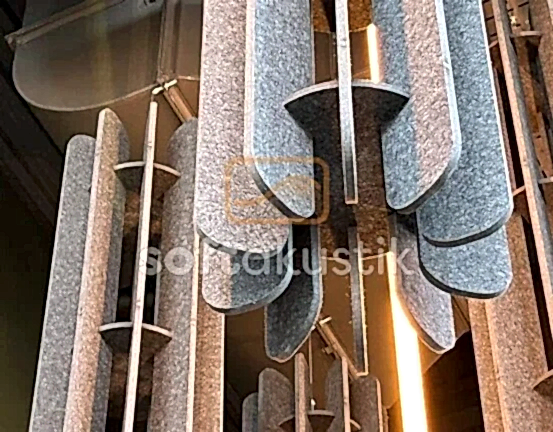 kafeterya-akustigi-ve-ses-emici-malzeme-kullanimi