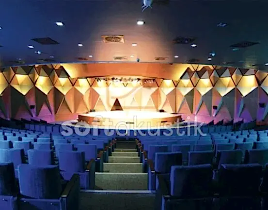 konferans-salonu-akustigi-ve-ses-sistemi-performansi