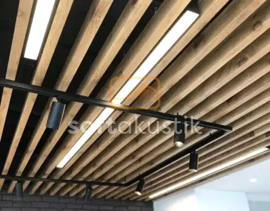 linear-akustik-ahsap-panel-cagri-merkezleri