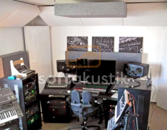 radyo-istasyonu-ses-yalitimi-ve-mikrofon-ses-optimizasyonu