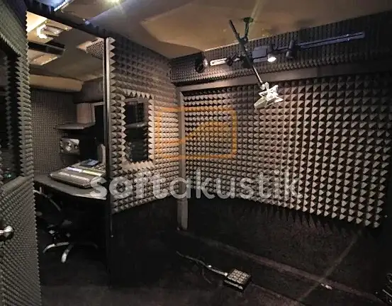 ses-kayit-odasi-akustigi-ve-istenmeyen-sesleri-engelleme